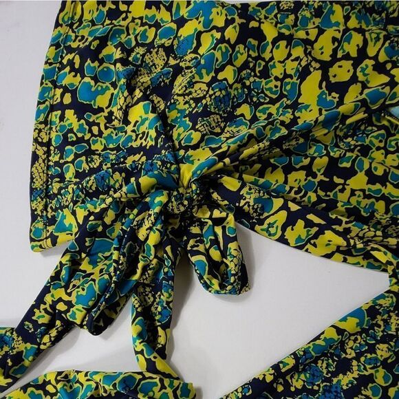 Yellow and Blue Wrap Blouse Top Size Medium - Picture 11 of 11